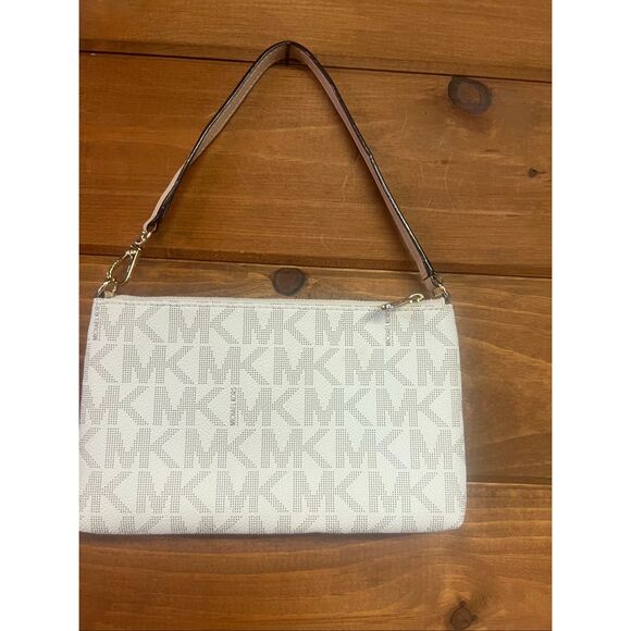 Michael Kors Jet Set Wristlet Beige with Gold Hardware - Picture 2 of 6